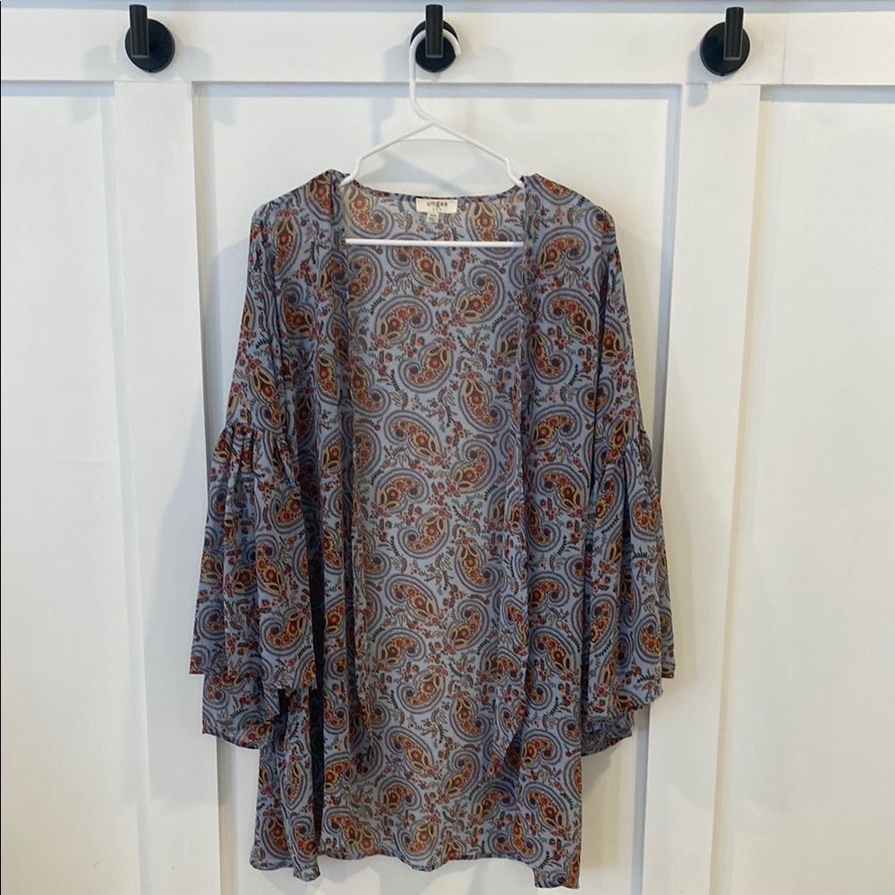 UMGEE paisley kimono with bell sleeves